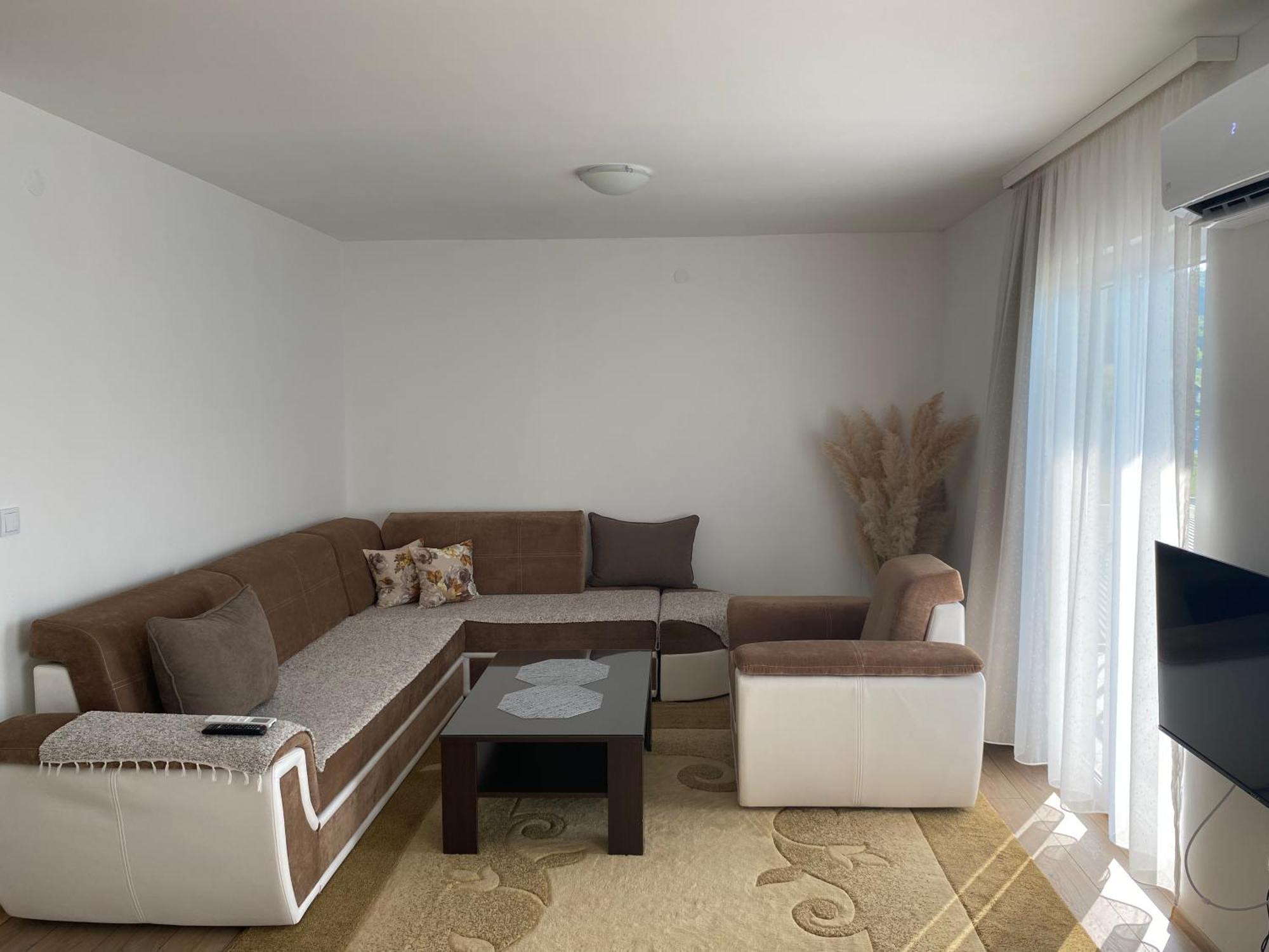 Apartment Lepara *